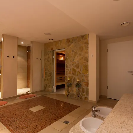 Hotel-residence Klosterpforte 4* Marienfeld